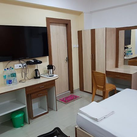 Jimmy Guest House Kolkata Exterior photo